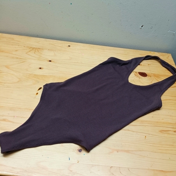 American Eagle Summer Bundle - Picture 12 of 14